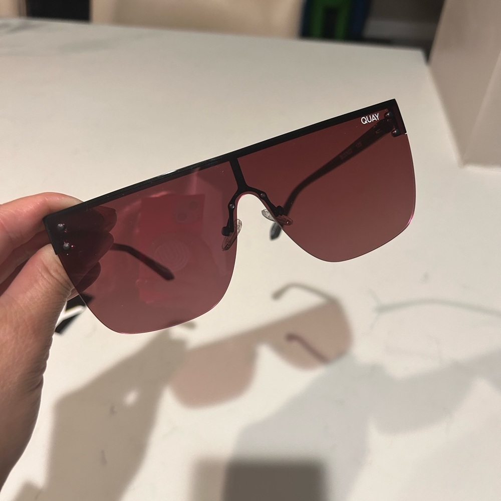 Quay oversized sunglasses